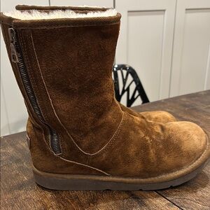Brown Suede UGG  Boots with Side Zipper